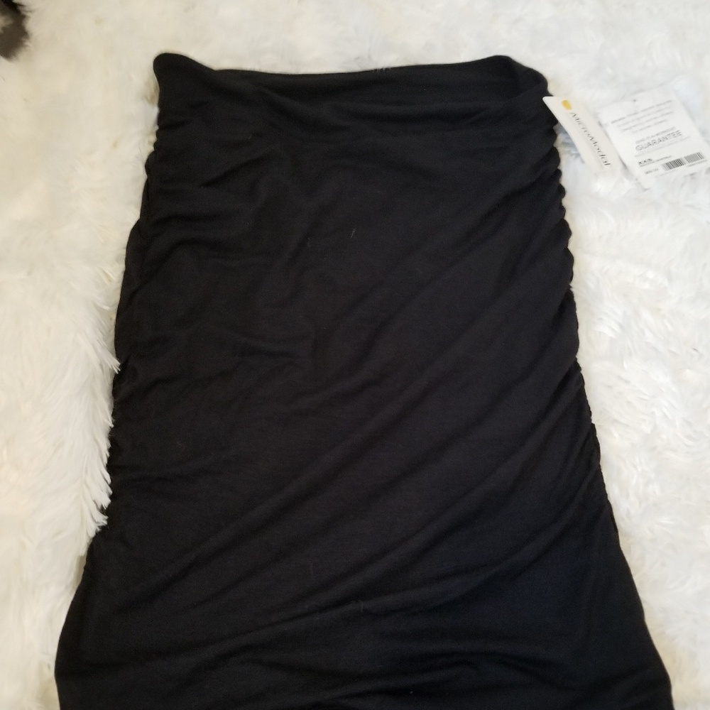 Black midi skirt